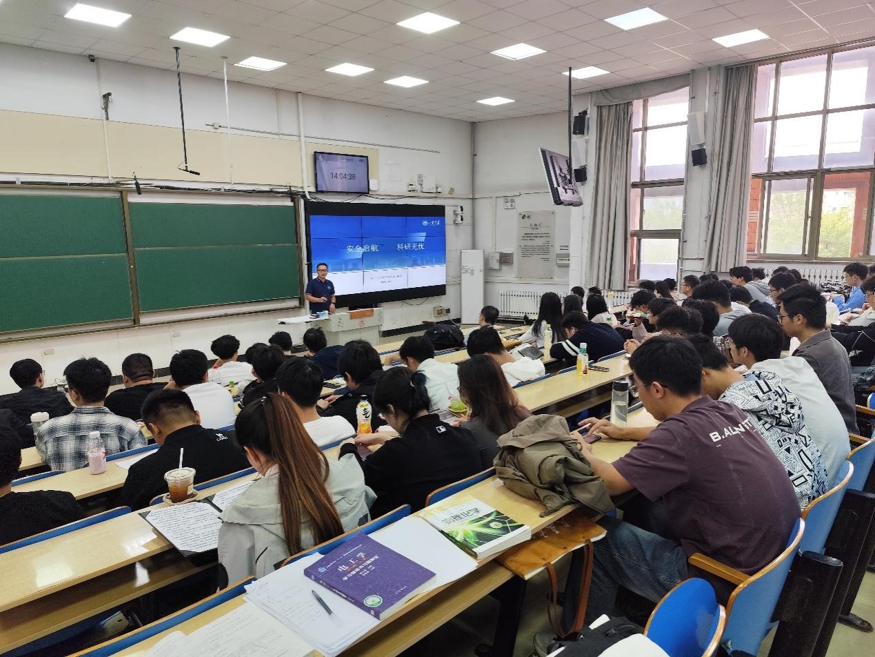 实验室培训2.jpg